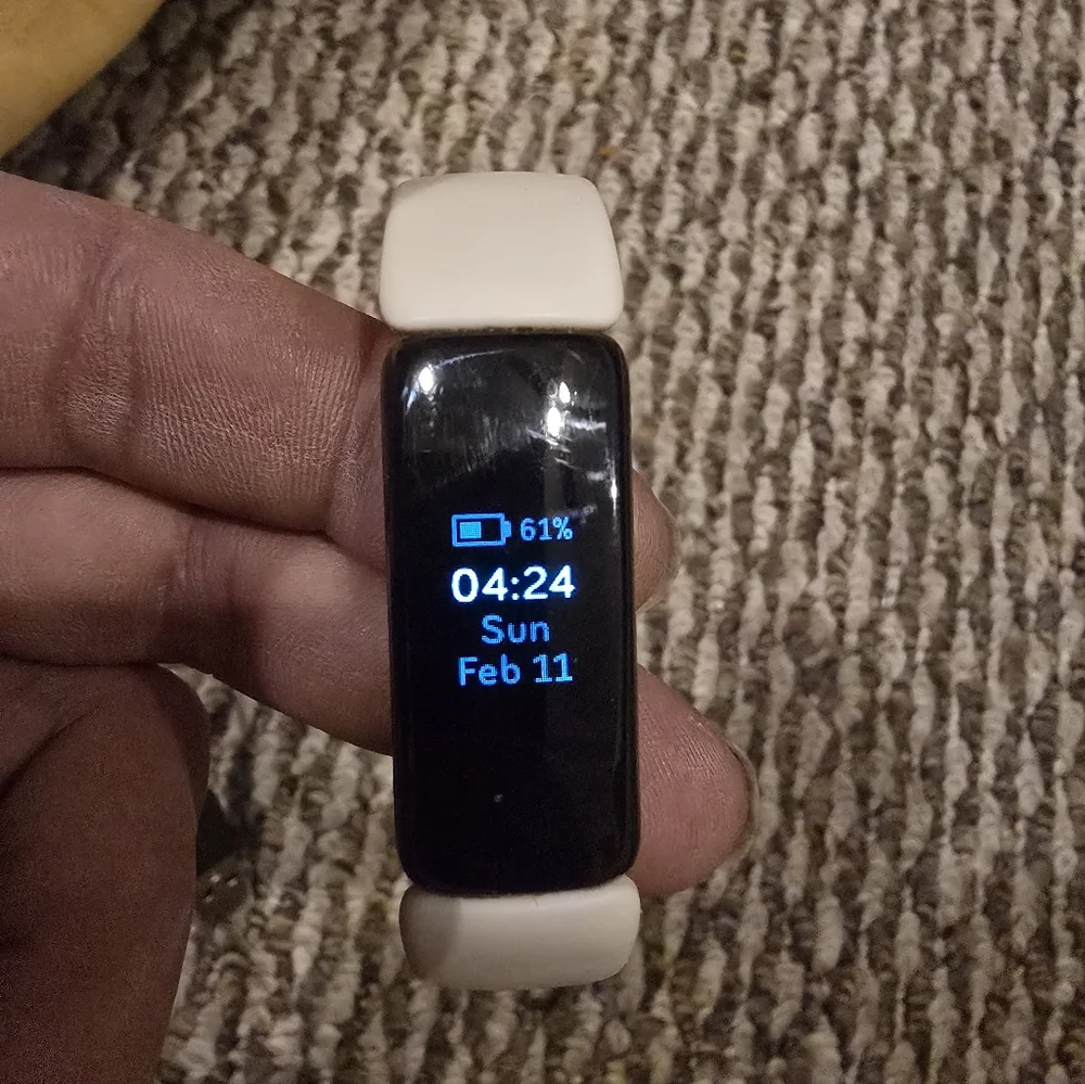 Smart Fitness Tracker with Cream Band